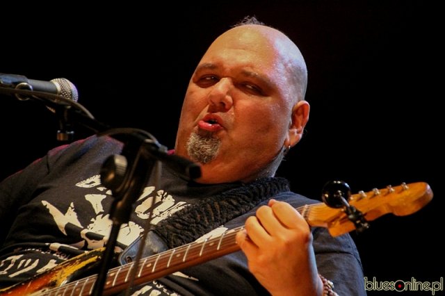 Popa Chubby at Jimiway 2012 (5)